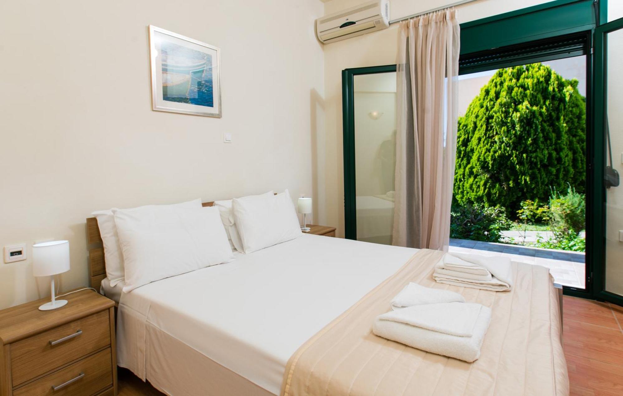 Holiday home Athina Asproulianoi