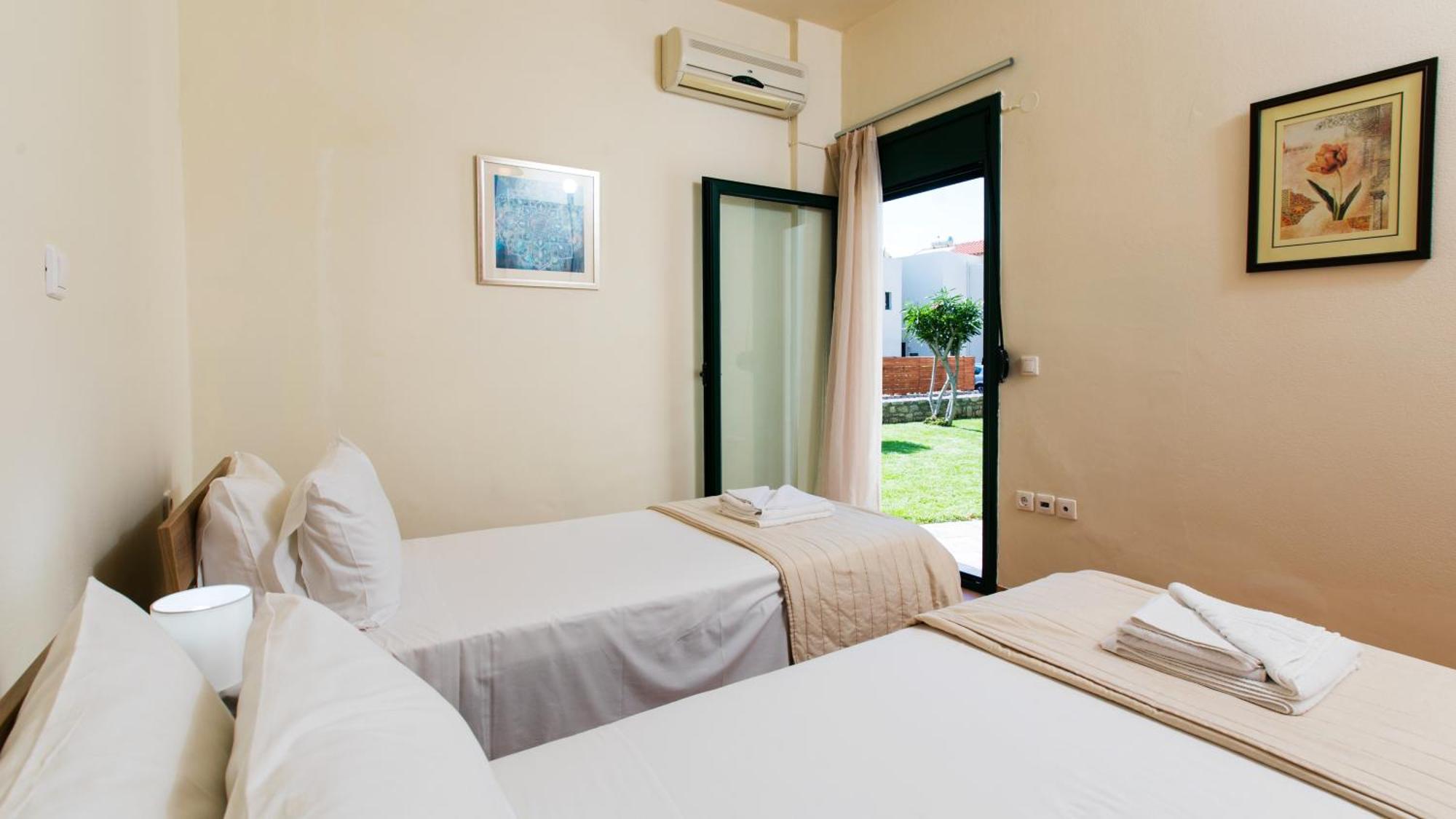 Athina Holiday home