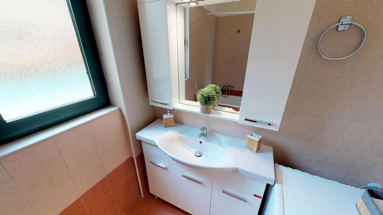 Athina Holiday home