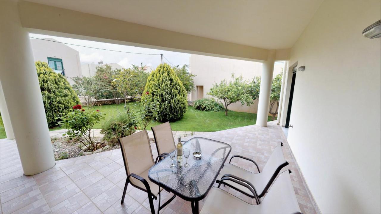 Holiday home Athina Asproulianoi