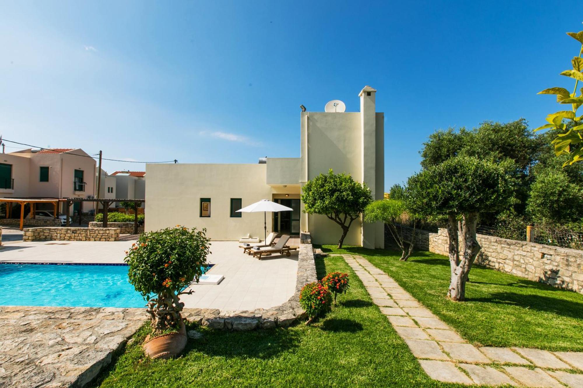 Holiday home Athina Asproulianoi